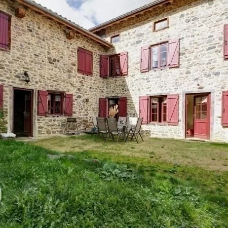 Holiday home Avec Cheminee, Terrasse, Et Jardin Prive A - Fr-1-496-19 Saint-Just-en-Bas